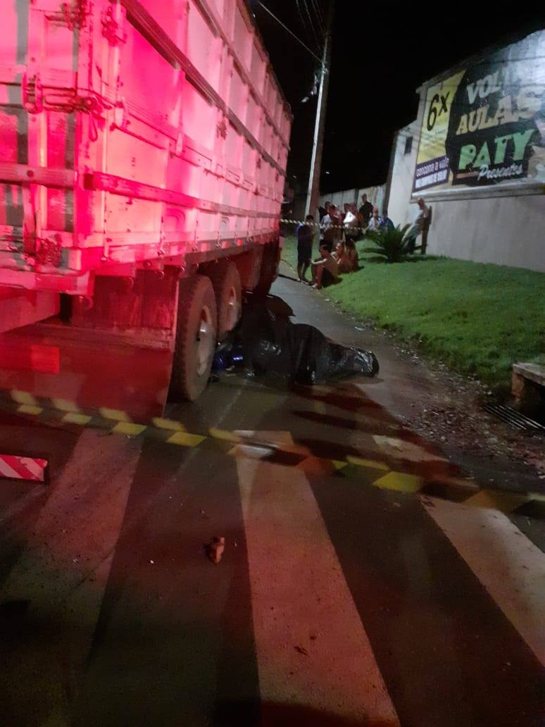 BARBOSA FERRAZ: Gravíssimo acidente entre Honda Biz e caminhão tira a vida de jovem de 32 anos