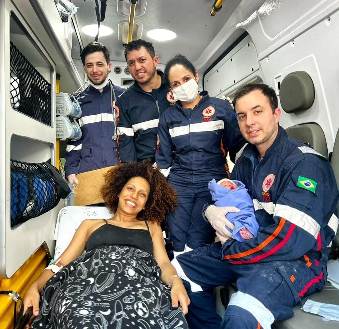 PARABÉNS PARA ESSA EQUIPE DO SAMU DE MARINGÁ