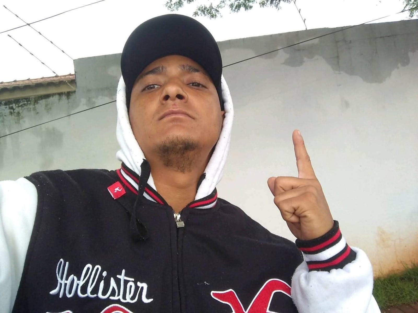 HOMEM MORRE AO SER ALVEJADO POR DISPARO DE ARMA DE FOGO NO PARANÁ