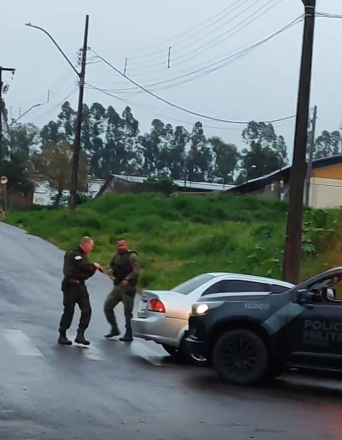 Em Goioerê após perseguição, BPFRON e PRF apreende 336 kg de maconha