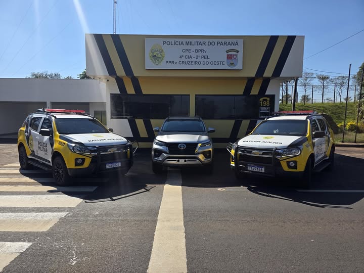 DURANTE ABORDAGEM, MOTORISTA É PRESO PELA POLÍCIA RODOVIÁRIA, COM CAMINHONETE FURTADA, NA PR-323