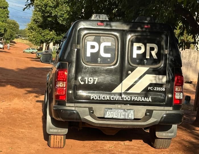 MULHER É PRESA PELA POLÍCIA CIVIL, SUSPEITA DE MATAR HOMEM COM GOLPES DE MACHADINHA, LOGO APÓS O CRIME