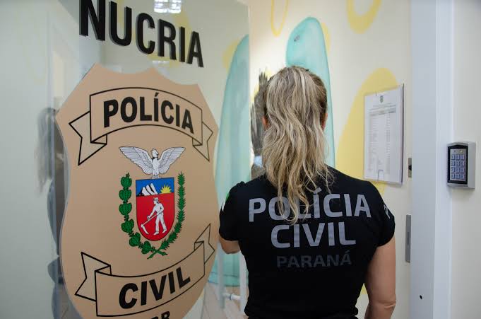 Homem é preso após ser condenado por abusar da própria filha