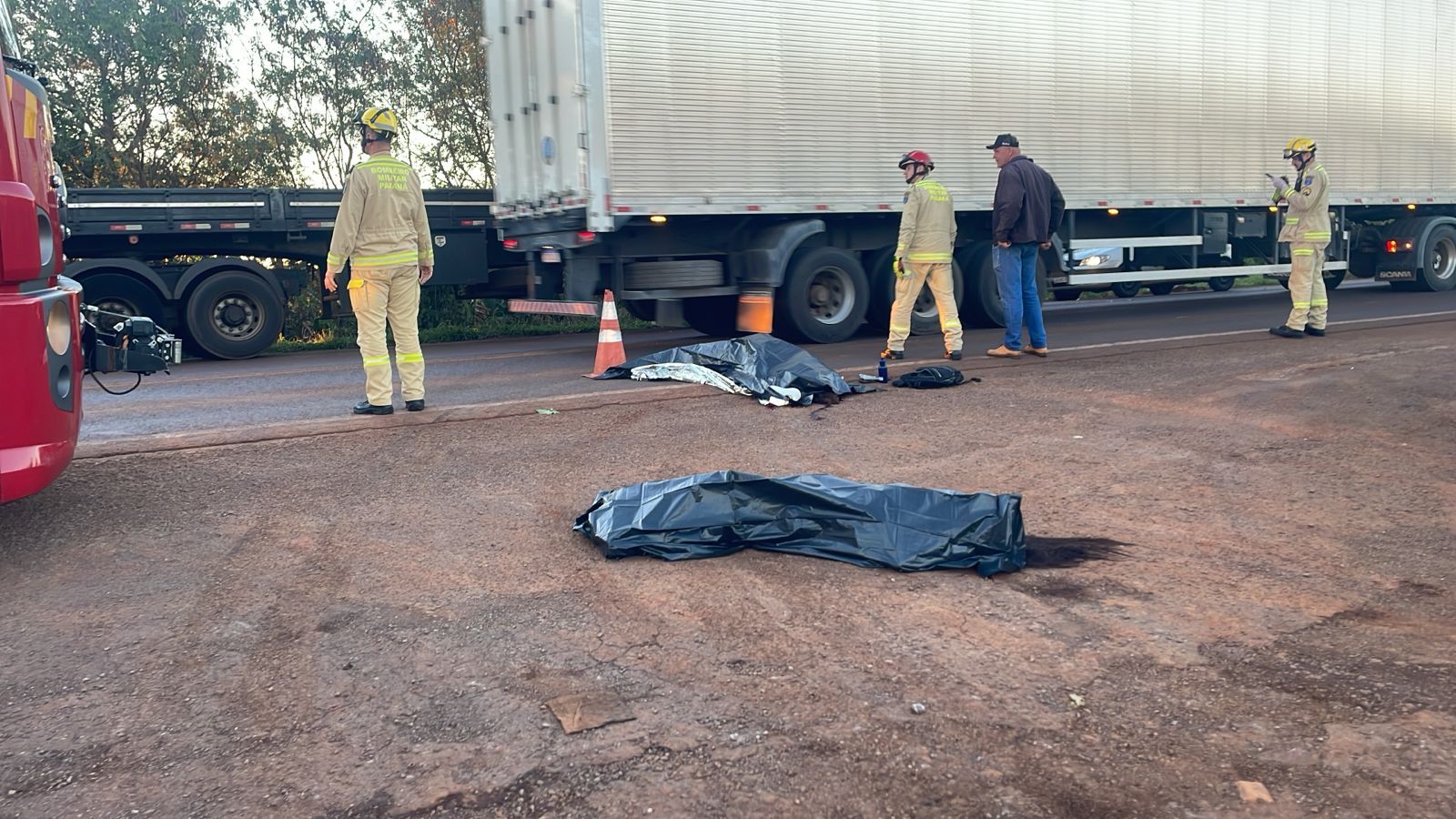 DUAS ADOLESCENTES MORREM ATROPELADAS NA BR-369, EM CASCAVEL