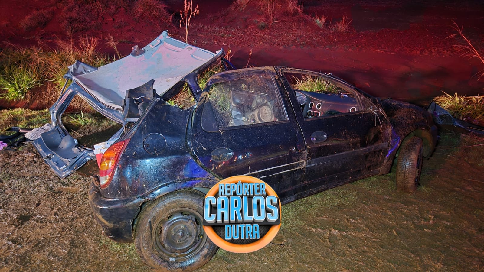 Dois homens morreram em um grave acidente registrado no final da tarde deste domingo, na PR-317, entre Floresta e Ivailândia