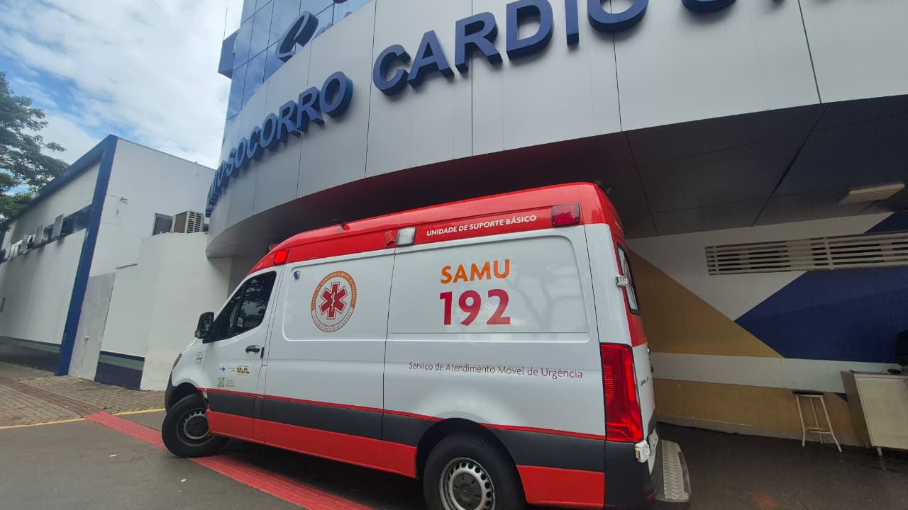 JOVEM FICA GRAVEMENTE FERIDO ACIDENTE NA PR-317