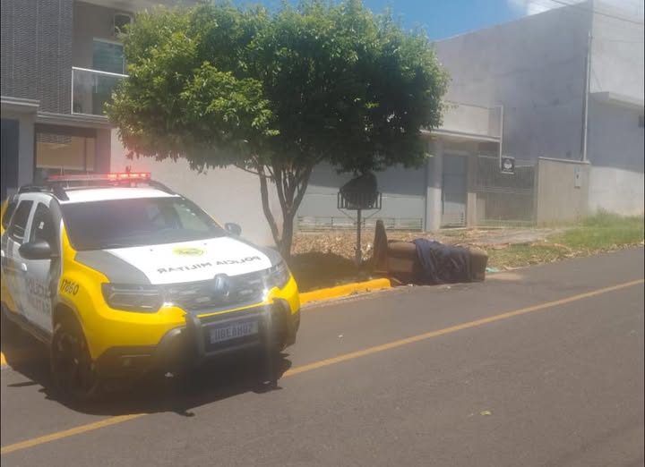 POLÍCIA CIVIL PRENDE SUSPEITO DE M4T4R HOMEM, E OCULTAR C0RP0 EM SOFÁ, DEIXANDO EM VIA PÚBLICA