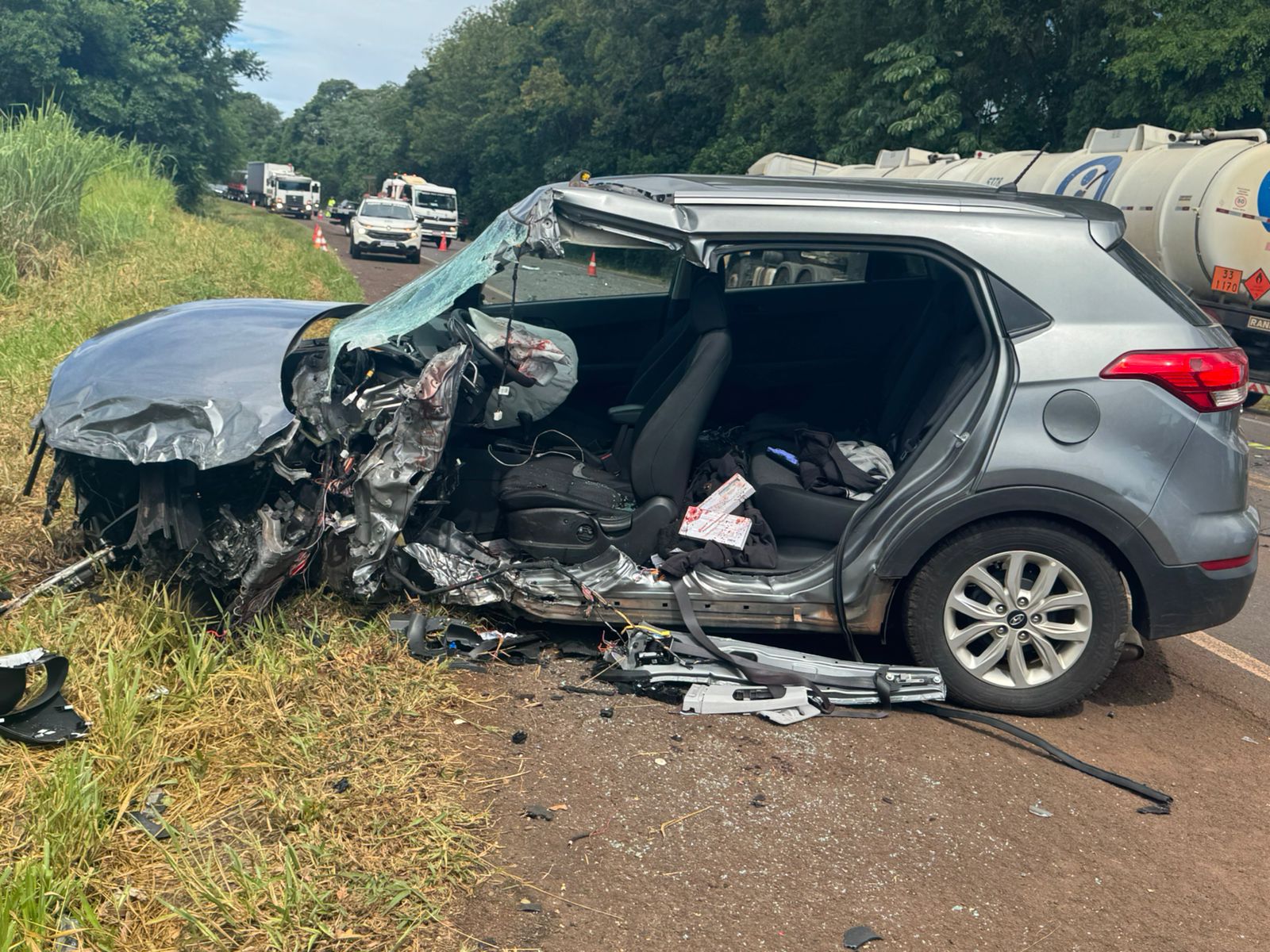 GRAVÍSSIMO ACIDENTE ENTRE CAMPO MOURÃO E PIQUIRIVAI DEIXA UMA PESSOA MORTA