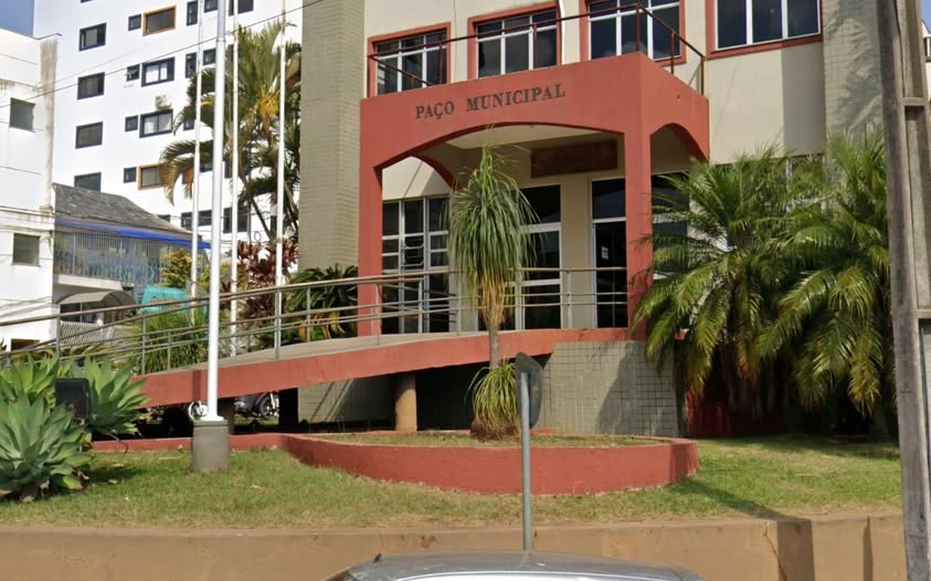 Homem em situação de rua é encontrado morto sob rampa de acesso da prefeitura de Jandaia do Sul