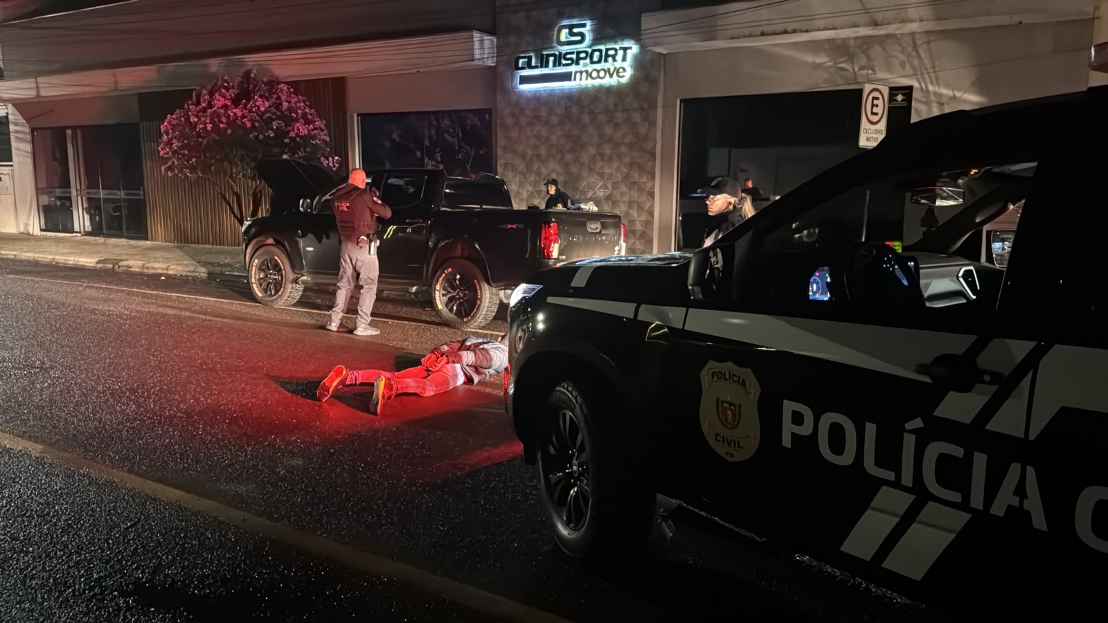 ACONTECENDO AGORA- RAPAZ É PRESO NO CENTRO DE CAMPO MOURÃO