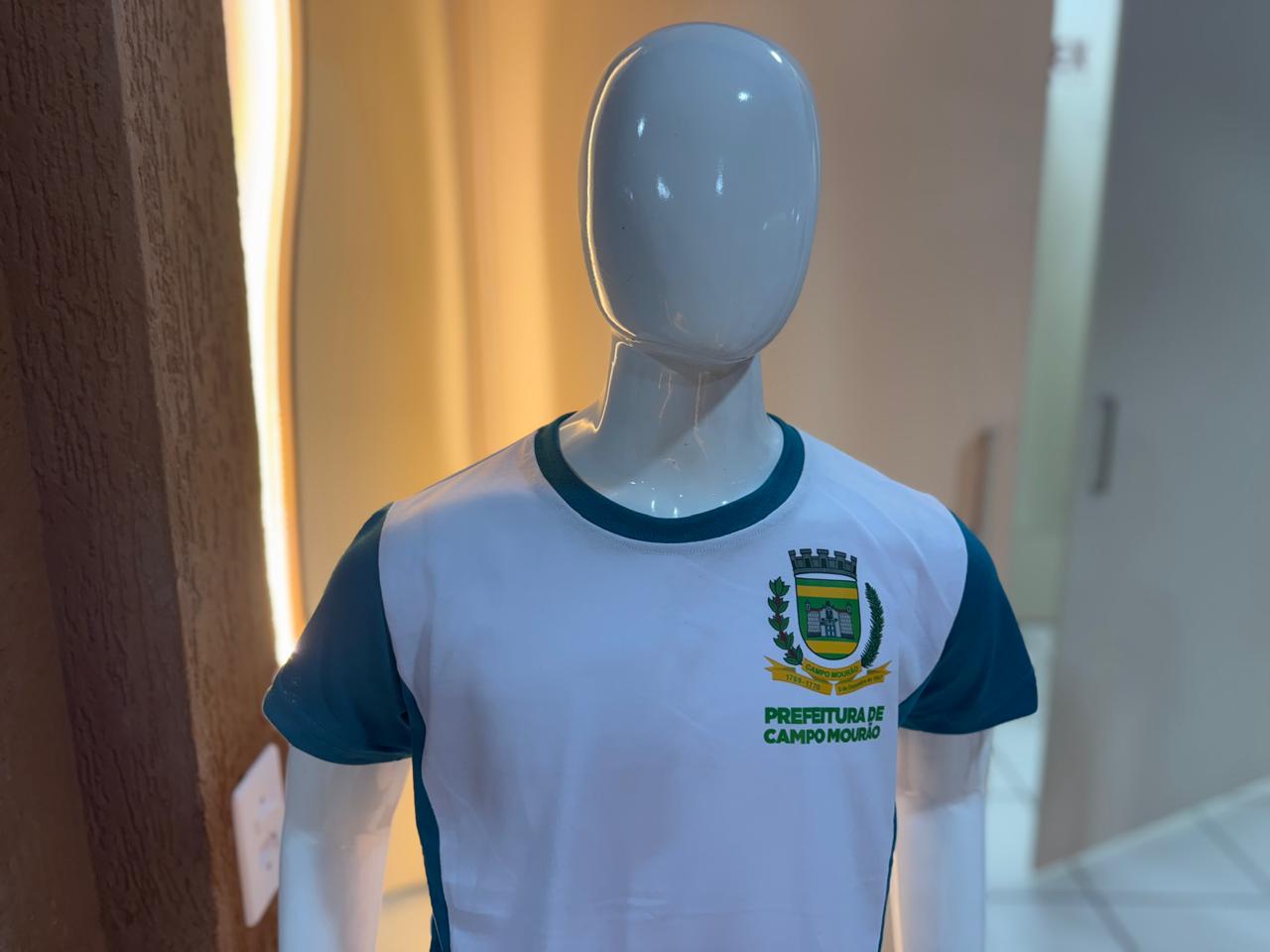 Prefeitura de Campo Mourão abre chamada pública para fornecimento de uniformes aos alunos da rede municipal de ensino